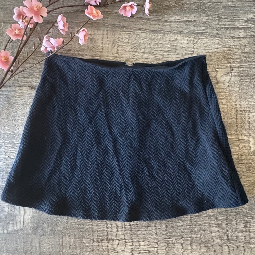 Black Retro High Waisted Skater Mini Skirt Textured Chevron Size Small